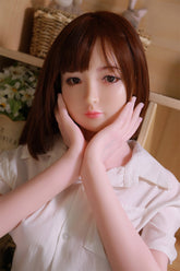 Poupée sexuelle en silicone de 158 cm Cosdoll aux cheveux courts et à la beauté orientale